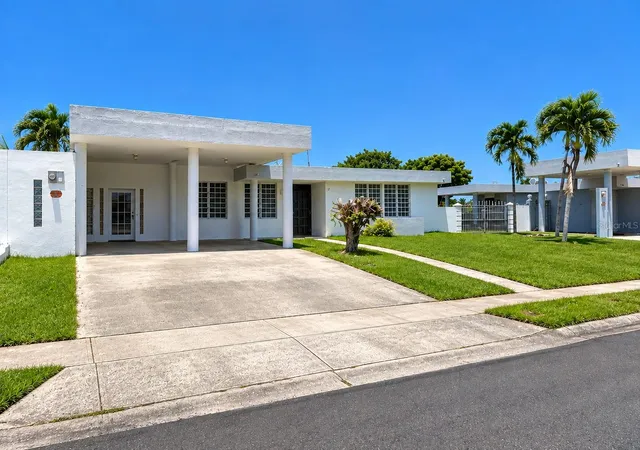 Photo 1 of Single family home for sale at Tulane St Estancias De Tortuguero #424, Vega Baja, PR 00693 | MLS# PR9124825 | Listing updated on 2026-10-08