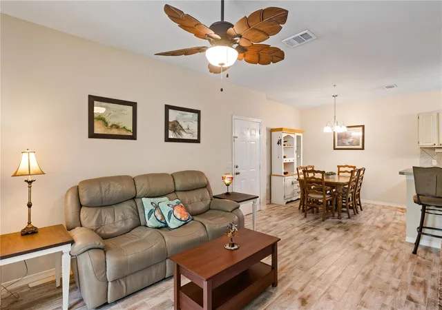 Listing Photo 5 - Condo for sale in building located at 1275 Lake Shadow Cir, Maitland, FL 32751 - Unit #13107