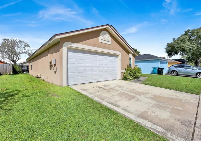 Photo 2 of Single family home for sale at 5415 Timberchase Ct, Orlando, FL 32811 | MLS# S5159109 | Listing updated on 2026-10-08
