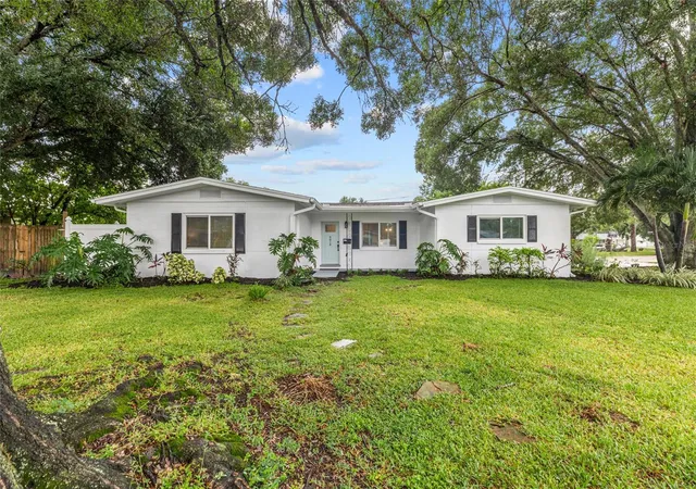 Photo 2 of Single family home for sale at 5618 31st Avenue N, Saint Petersburg, FL 33710 | MLS# TB8556093 | Listing updated on 2026-10-10