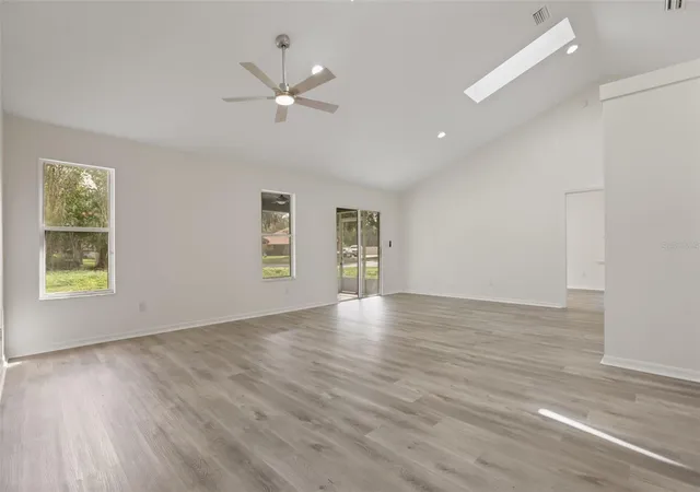 Photo 3 of Single family home for sale at 32930 Indian Woods Dr, Leesburg, FL 34788 | MLS# O6448246 | Listing updated on 2026-10-08