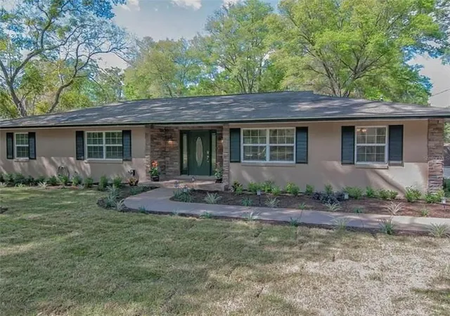 Photo 1 of Single family home for sale at 126 Se 41st Avenue, Ocala, FL 34471 | MLS# OM733674 | Listing updated on 2026-10-08