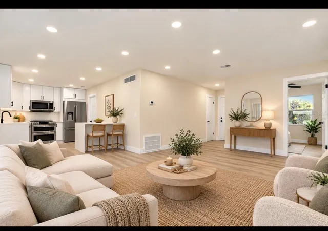 Photo 3 of Single family home for sale at 140 Bombay Ave, Winter Springs, FL 32708 | MLS# O6448262 | Listing updated on 2026-10-09