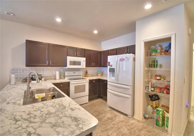 Photo 3 of Single family home for sale at 207 Sandestin Dr, Haines City, FL 33844 | MLS# G5118802 | Listing updated on 2026-10-08