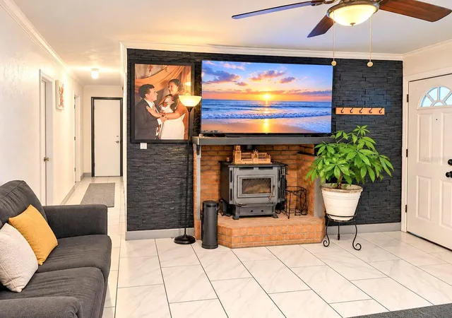 Photo 3 of Single family home for sale at 4012 Cornish Dr, Tallahassee, FL 32303 | MLS# R4912123 | Listing updated on 2026-10-20