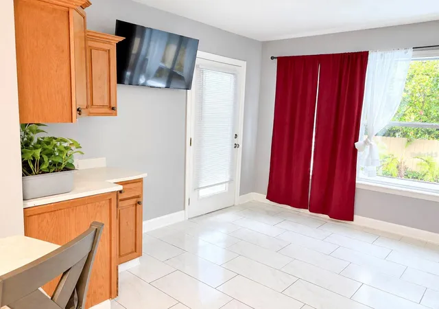 Photo 3 of Single family home for sale at 4012 Cornish Dr, Tallahassee, FL 32303 | MLS# R4912123 | Listing updated on 2026-10-20