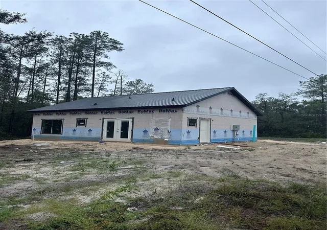 Photo 3 of Single family home for sale at 4717 SW S Water Ct, Dunnellon, FL 34431 | MLS# OM733677 | Listing updated on 2026-10-09