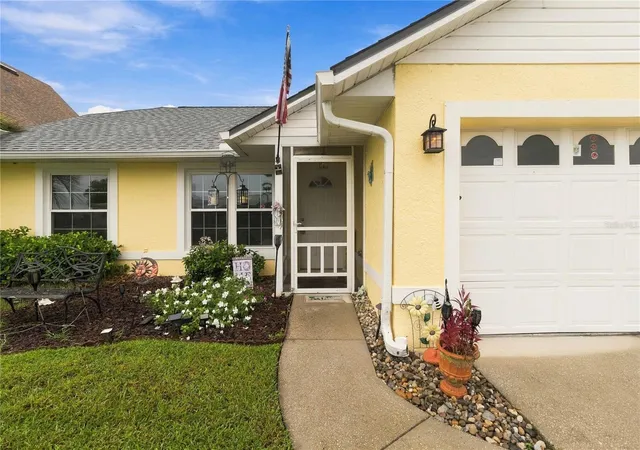 Photo 3 of Single family home for sale at 405 Columbia Ave, Saint Cloud, FL 34769 | MLS# S5159117 | Listing updated on 2026-10-09