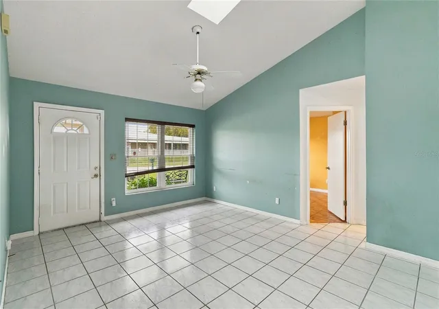 Photo 4 of Single family home for sale at 405 Columbia Ave, Saint Cloud, FL 34769 | MLS# S5159117 | Listing updated on 2026-10-09