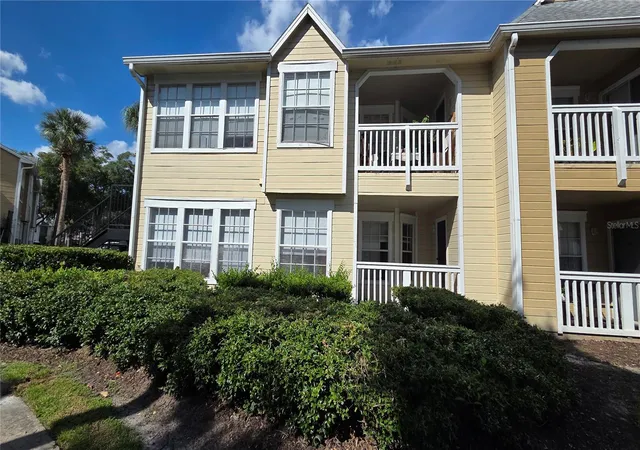 Photo 3 of Condo for sale at 1073 S Hiawassee Rd #1011, Orlando, FL 32835 | MLS# S5159118 | Listing updated on 2026-10-13
