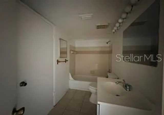 Photo 2 of Condo for sale at 1908 Lake Atriums Cir #18, Orlando, FL 32839 | MLS# O6448275 | Listing updated on 2026-10-08