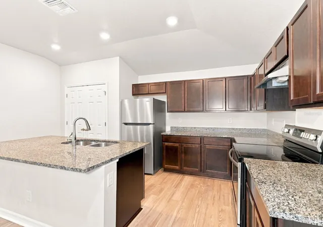 Photo 4 of House for sale at 374 Urbana St, Lehigh Acres, FL 33972 | MLS# OM733678 | Listing updated on 2026-10-08