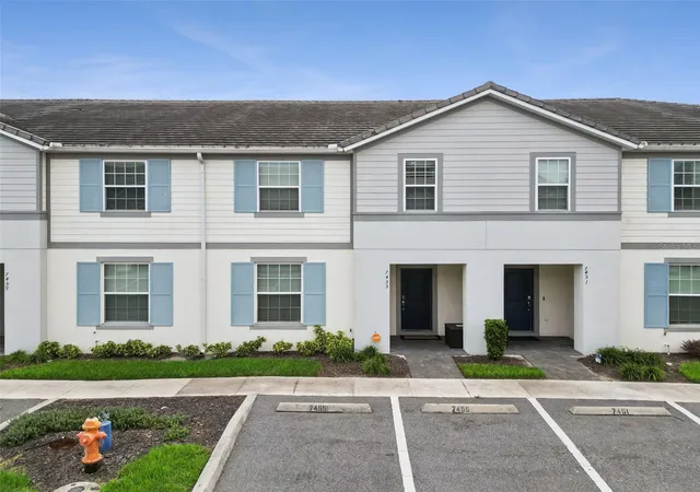 Townhouse for sale at 7455 Oakmoss Loop, DAVENPORT, FL 33837 | MLS# O6448281