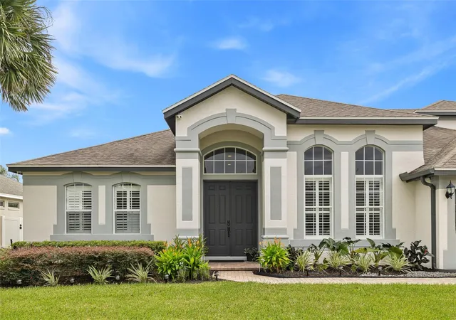 Photo 3 of Single family home for sale at 13618 Larsen Ln, Winter Garden, FL 34787 | MLS# O6448283 | Listing updated on 2026-10-20
