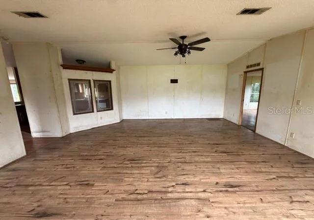 Photo 2 of Manufactured home for sale at 314 Skyblue Ln, Auburndale, FL 33823 | MLS# S5159121 | Listing updated on 2026-10-08
