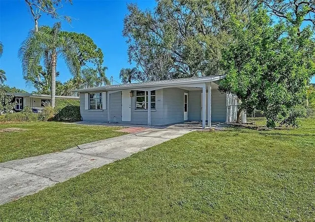 Single family home for sale at 5529 Nutmeg Ave, SARASOTA, FL 34231 | MLS# A4708898