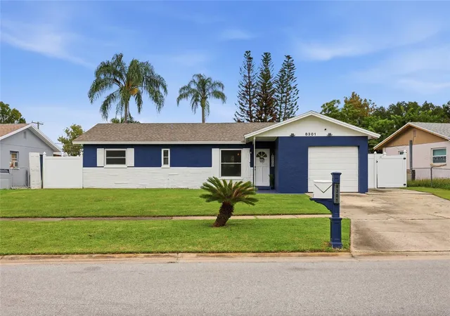 Photo 1 of Single family home for sale at 8301 Sarnow Dr, Orlando, FL 32822 | MLS# O6448286 | Listing updated on 2026-10-09