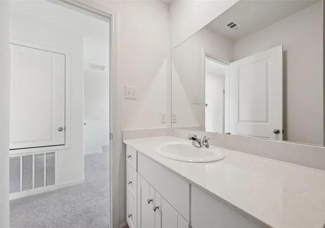 Photo 4 of Single family home for sale at 10526 Curving Crk, Parrish, FL 34219 | MLS# TB8556128 | Listing updated on 2026-10-09