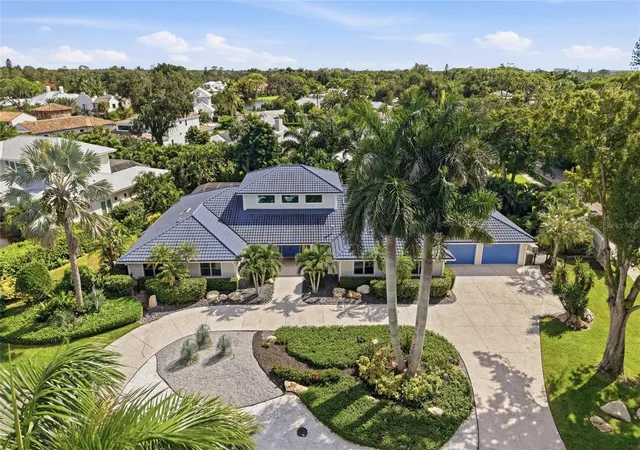 Photo 2 of Single family home for sale at 4307 Camino Real, Sarasota, FL 34231 | MLS# A4708899 | Listing updated on 2026-10-21