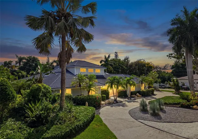 Photo 3 of Single family home for sale at 4307 Camino Real, Sarasota, FL 34231 | MLS# A4708899 | Listing updated on 2026-10-21