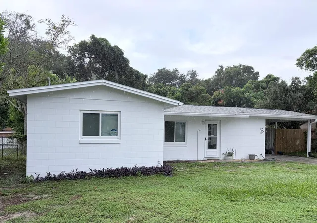 Photo 2 of Single family home for sale at 3118 Sutton Dr, Orlando, FL 32810 | MLS# O6448287 | Listing updated on 2026-10-22