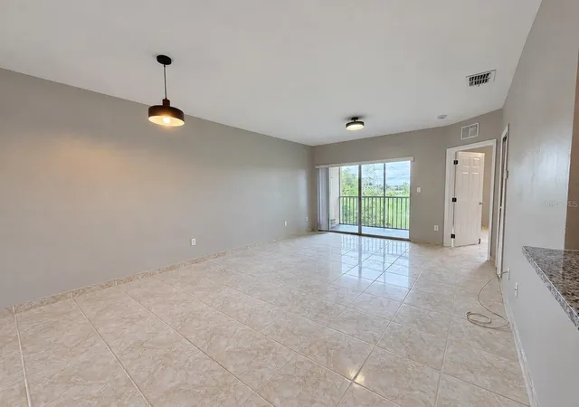Photo 4 of Condo for sale at 522 Villa Del Sol Cir #203, Orlando, FL 32824 | MLS# O6448293 | Listing updated on 2026-10-11