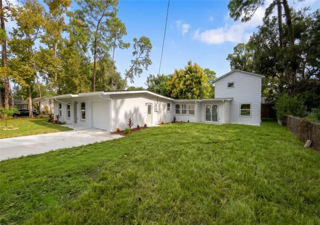 Photo 1 of Single family home for sale at 341 E Citrus St, Altamonte Springs, FL 32701 | MLS# O6448304 | Listing updated on 2026-10-10