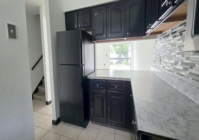 Photo 3 of Condo for sale at 4149 S Semoran Blvd #9, Orlando, FL 32822 | MLS# G5118805 | Listing updated on 2026-10-08