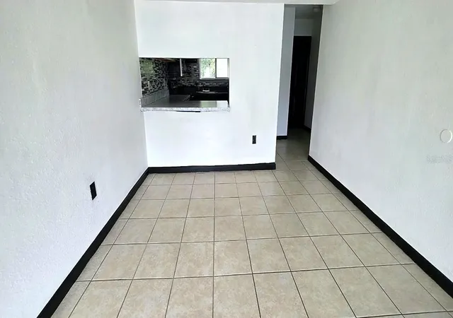 Photo 4 of Condo for sale at 4149 S Semoran Blvd #9, Orlando, FL 32822 | MLS# G5118805 | Listing updated on 2026-10-09
