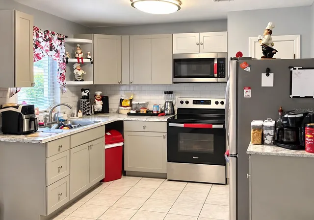 Photo 3 of Single family home for sale at 213 Oleander Dr, Indian Lake Estates, FL 33855 | MLS# O6448306 | Listing updated on 2026-10-09