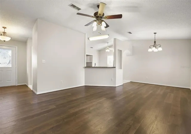 Photo 4 of Single family home for sale at 15646 Greater Trl, Clermont, FL 34711 | MLS# O6448315 | Listing updated on 2026-10-10