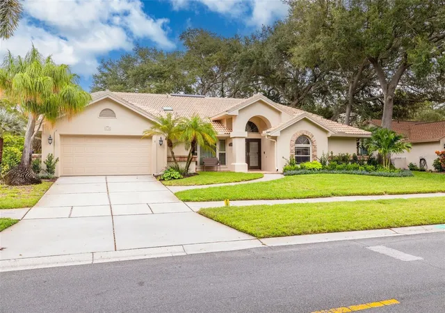 Photo 2 of Single family home for sale at 2715 Country Woods Ln, Palm Harbor, FL 34683 | MLS# TB8556148 | Listing updated on 2026-10-09