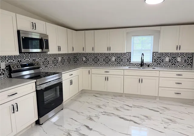 Photo 3 of Single family home for sale at 1602 S Tanner Rd, Orlando, FL 32833 | MLS# S5159129 | Listing updated on 2026-10-17
