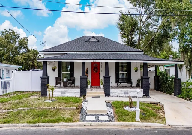 Photo 2 of Single family home for sale at 828 N Scott Ave, Lakeland, FL 33815 | MLS# O6448319 | Listing updated on 2026-10-08
