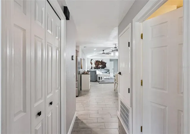 Photo 4 of Single family home for sale at 1350 Arapaho Trl, Geneva, FL 32732 | MLS# O6448323 | Listing updated on 2026-10-30