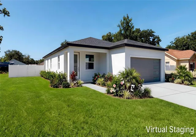 Photo 1 of Single family home for sale at 226 Pine St, Orlando, FL 32824 | MLS# S5159132 | Listing updated on 2026-10-08