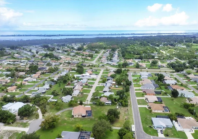 Photo 1 of Single family home for sale at 660 Gillespie St, Englewood, FL 34223 | MLS# D6149089 | Listing updated on 2026-10-08