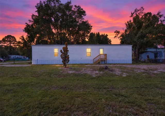Photo 2 of Manufactured home for sale at 1126 Ave I, Ormond Beach, FL 32174 | MLS# O6448330 | Listing updated on 2026-10-08