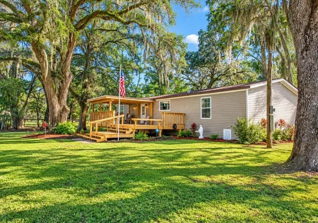 Photo 3 of Manufactured home for sale at 14420 Sw Tustenuggee Ave, Fort White, FL 32038 | MLS# GC544040 | Listing updated on 2026-10-13