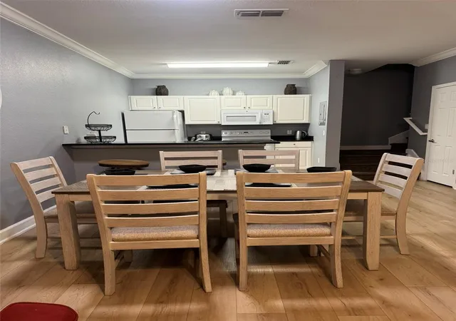 Photo 4 of Townhouse for sale at 2966 Lucayan Harbour Cir #103, Kissimmee, FL 34746 | MLS# S5159135 | Listing updated on 2026-10-09