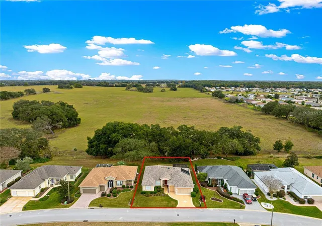 Photo 3 of Single family home for sale at 17187 SE 116th Court Rd, Summerfield, FL 34491 | MLS# GC544041 | Listing updated on 2026-10-09