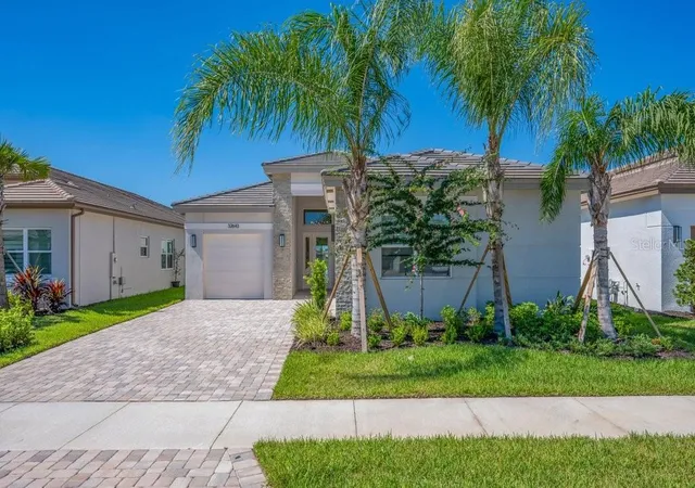 Photo 3 of Single family home for sale at 32643 Neroli St, Wesley Chapel, FL 33543 | MLS# TB8556173 | Listing updated on 2026-10-15
