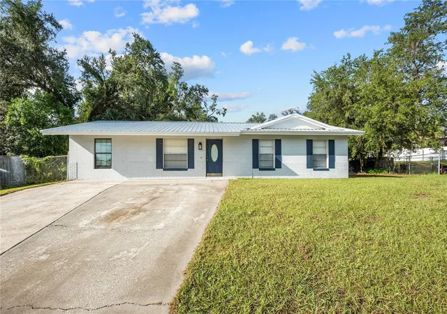 Single family home for sale at 37124 Goldenrod Ct, DADE CITY, FL 33523 | MLS# TB8556174