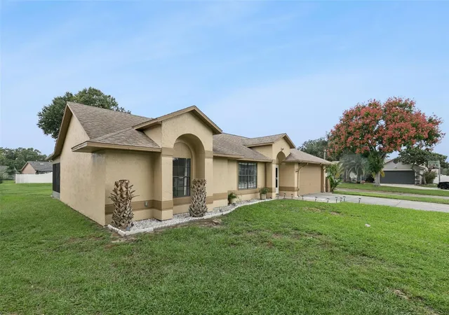 Photo 2 of Single family home for sale at 5136 Timber Ridge Trl, Ocoee, FL 34761 | MLS# O6448349 | Listing updated on 2026-10-29