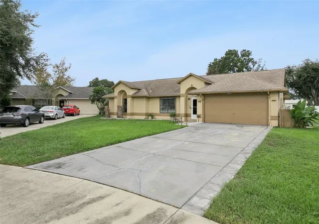 Photo 4 of Single family home for sale at 5136 Timber Ridge Trl, Ocoee, FL 34761 | MLS# O6448349 | Listing updated on 2026-10-29