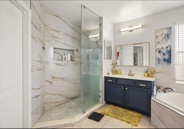 Photo 4 of Single family home for sale at 12657 Iris Lake Dr, Orlando, FL 32824 | MLS# O6448353 | Listing updated on 2026-10-08