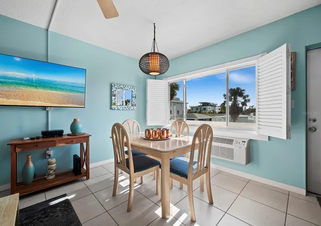 Listing Photo 5 - Condo for sale in building located at 475 Benjamin Franklin Dr, SARASOTA, FL 34236 - Unit #215