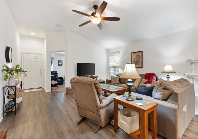 Photo 4 of Single family home for sale at 798 Millhorn Loop, The Villages, FL 32163 | MLS# G5118816 | Listing updated on 2026-10-09