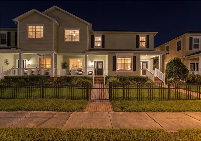Townhouse for sale at 225 49th Avenue N, Saint Petersburg, FL 33703 | MLS# TB8556191