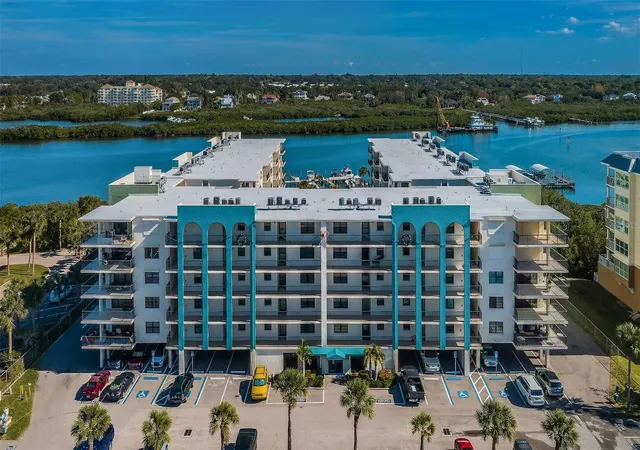 Photo 3 of Condo for sale at 19531 Gulf Blvd #604, Indian Shores, FL 33785 | MLS# TB8556192 | Listing updated on 2026-10-08